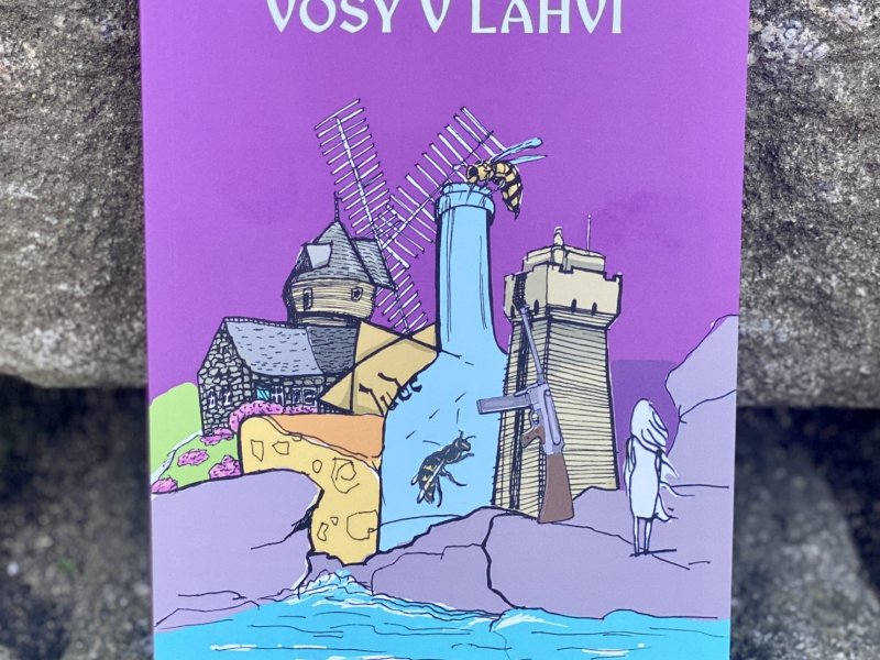  Kdo má za ušima, ten čte (mezi) řádky!   